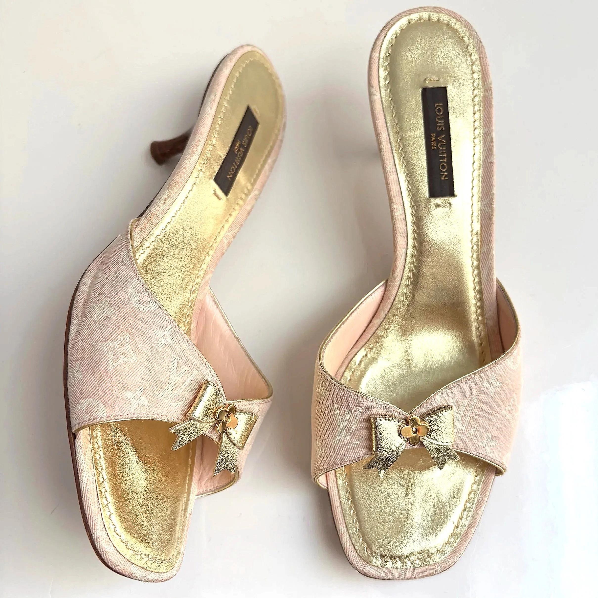Louis Vuitton Pink Bow Heels (5/5.5)