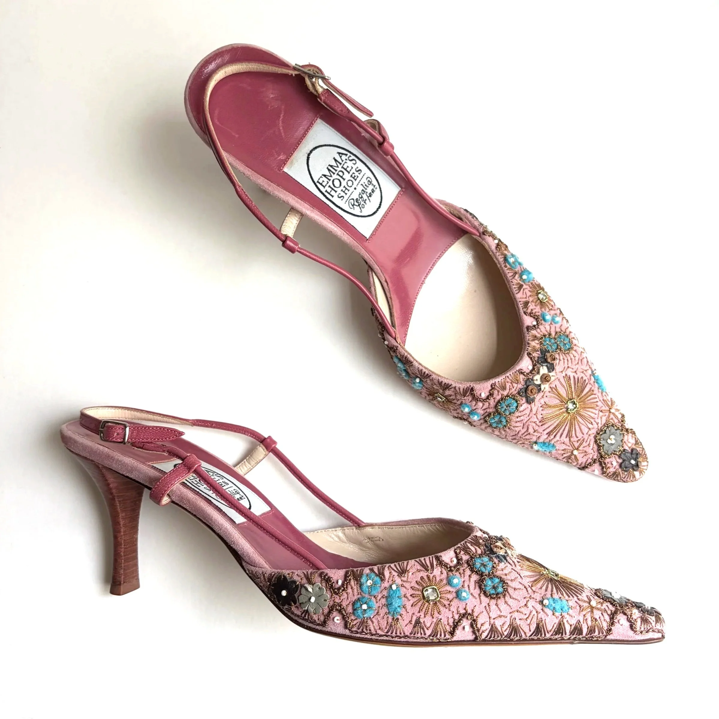 Vintage Italian embroidered kitten heels (40.5)