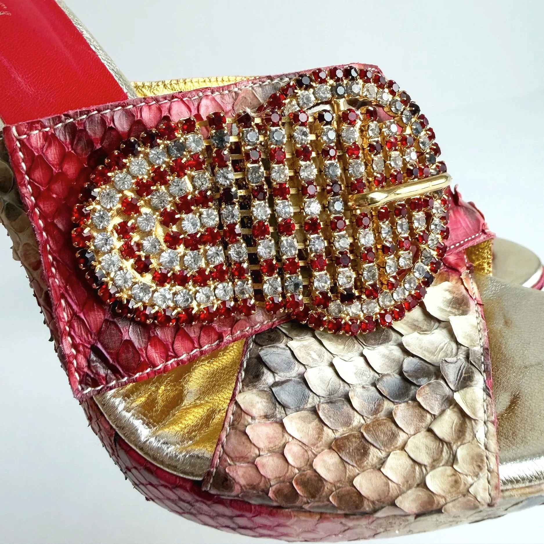 Vintage Italian Red Massimo Heels (39) — image 7