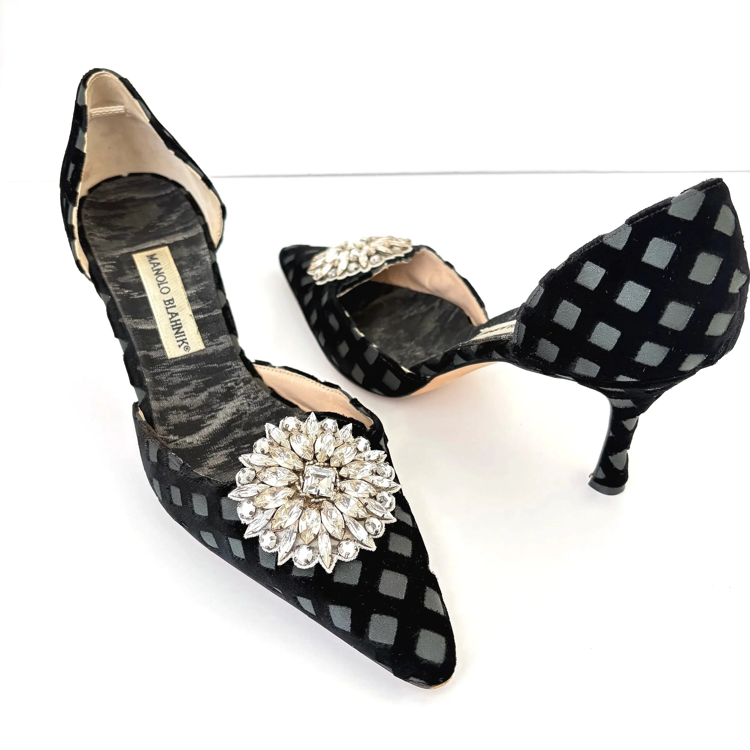 Vtg Velvet Trellis Manolo Blahniks (39.5) — image 2