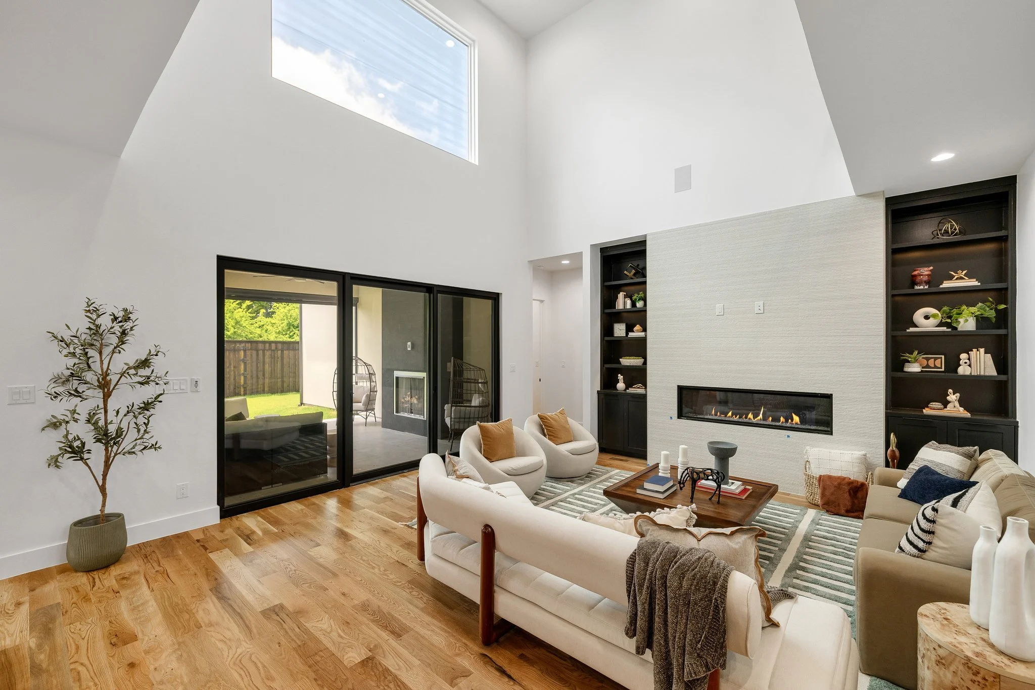 20-web-or-mls-3884_Cortez_Dr_Dallas-18.jpg