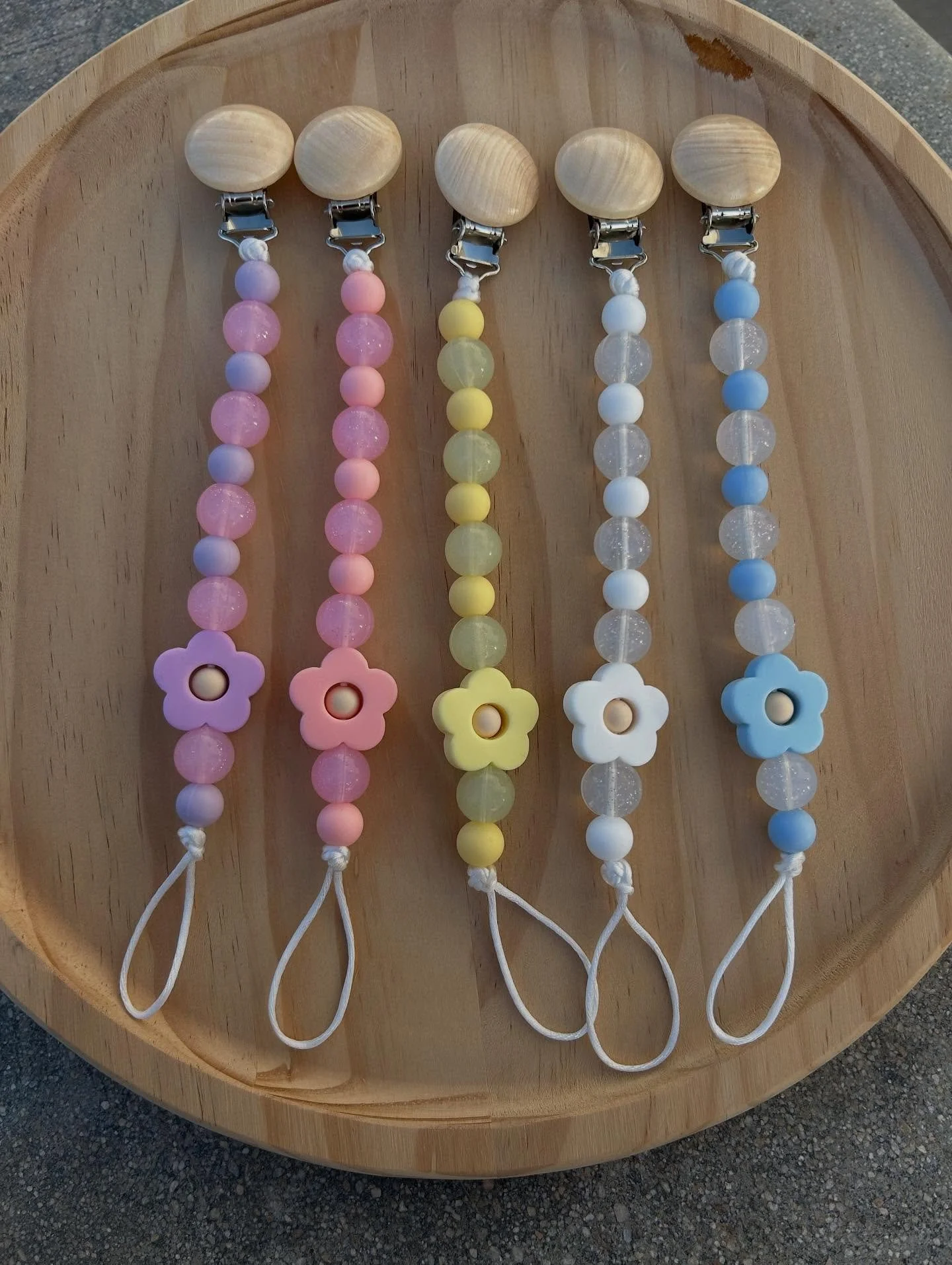 Just added a new item &ldquo;Springtime Daydream&rdquo; 🌼 #pacifier #cute #baby #babyaccessories MeiMeisCorner.com/shop/p/springtime-daydream