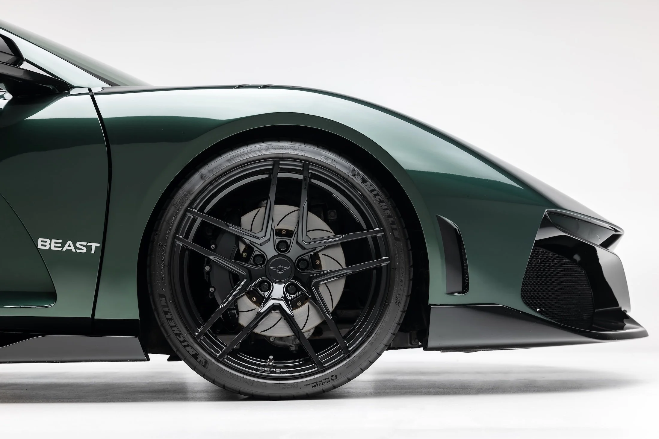 Rezvani Forged OEM beast.jpg