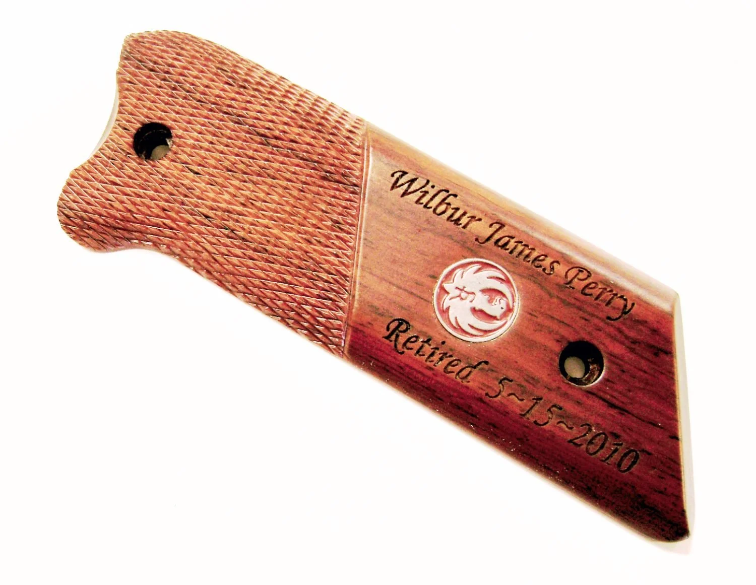 gun-grip-engraving-maine.jpg