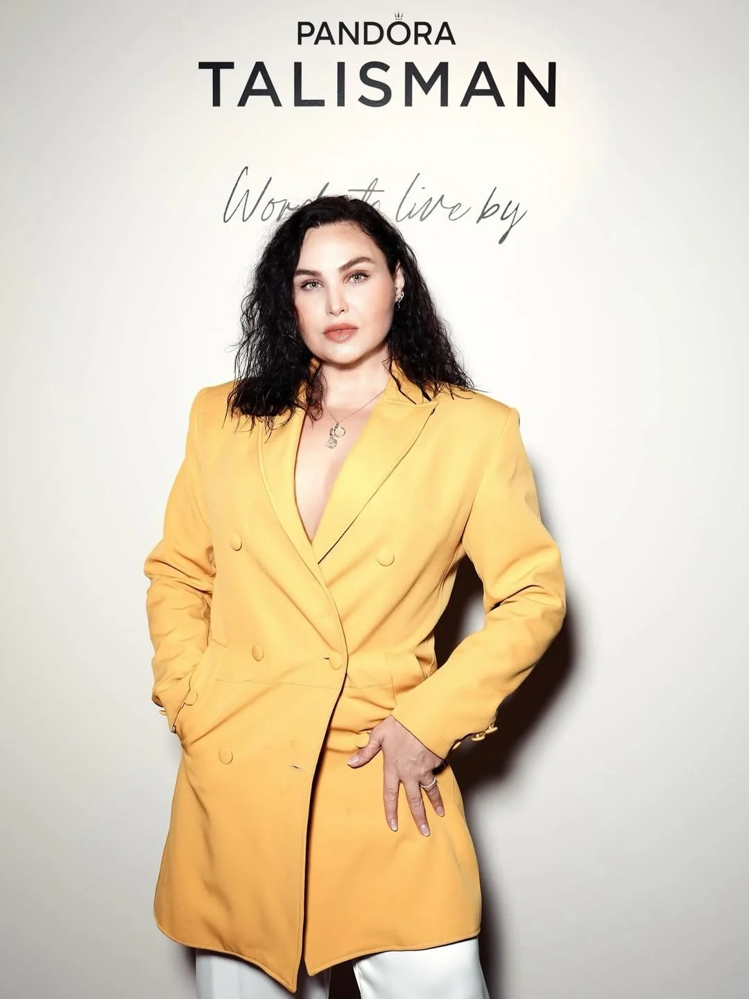 Descubriendo mi talisman con @theofficialpandora 🪬✨💎#PandoraTalisman @steponfashion @alfredoma.jpg