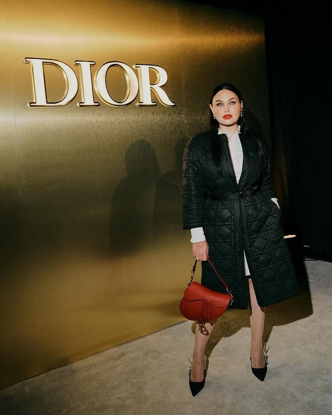 Jolly nights with @dior ✨♥️ .Muy agradecida por otro año compartiendo con ustedes. Make up - @ro.jpg