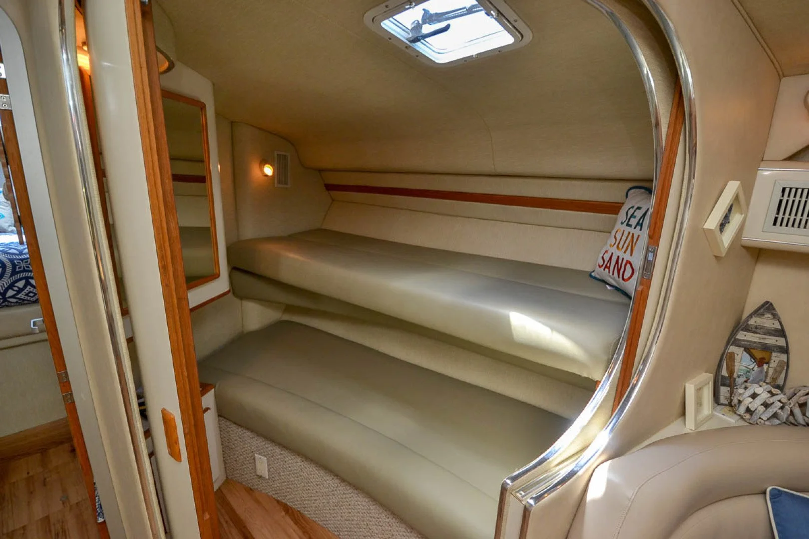 1996_400 Express Cruiser__a__026.jpg