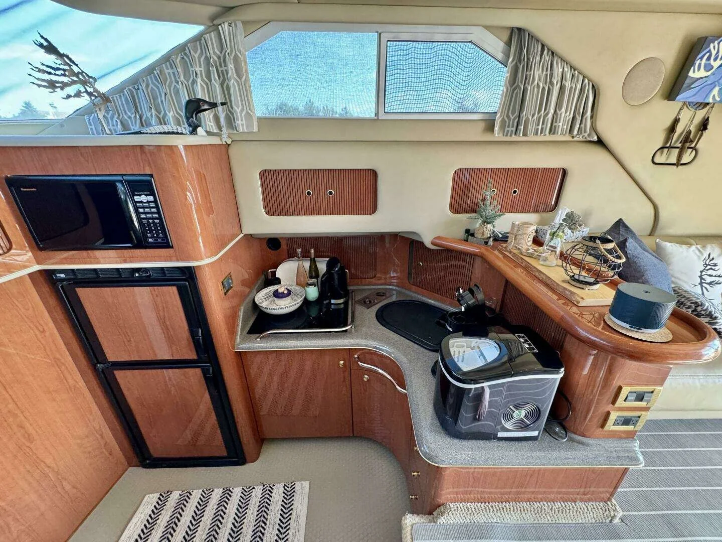 1998_400 Sedan Bridge_a_025.jpg