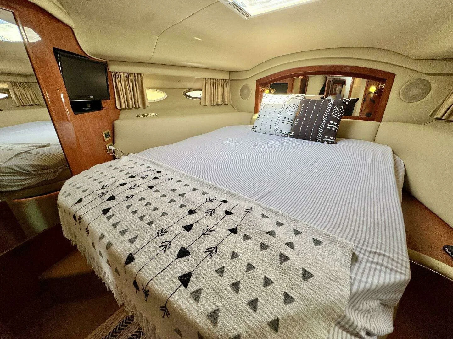 1998_400 Sedan Bridge_a_032.jpg