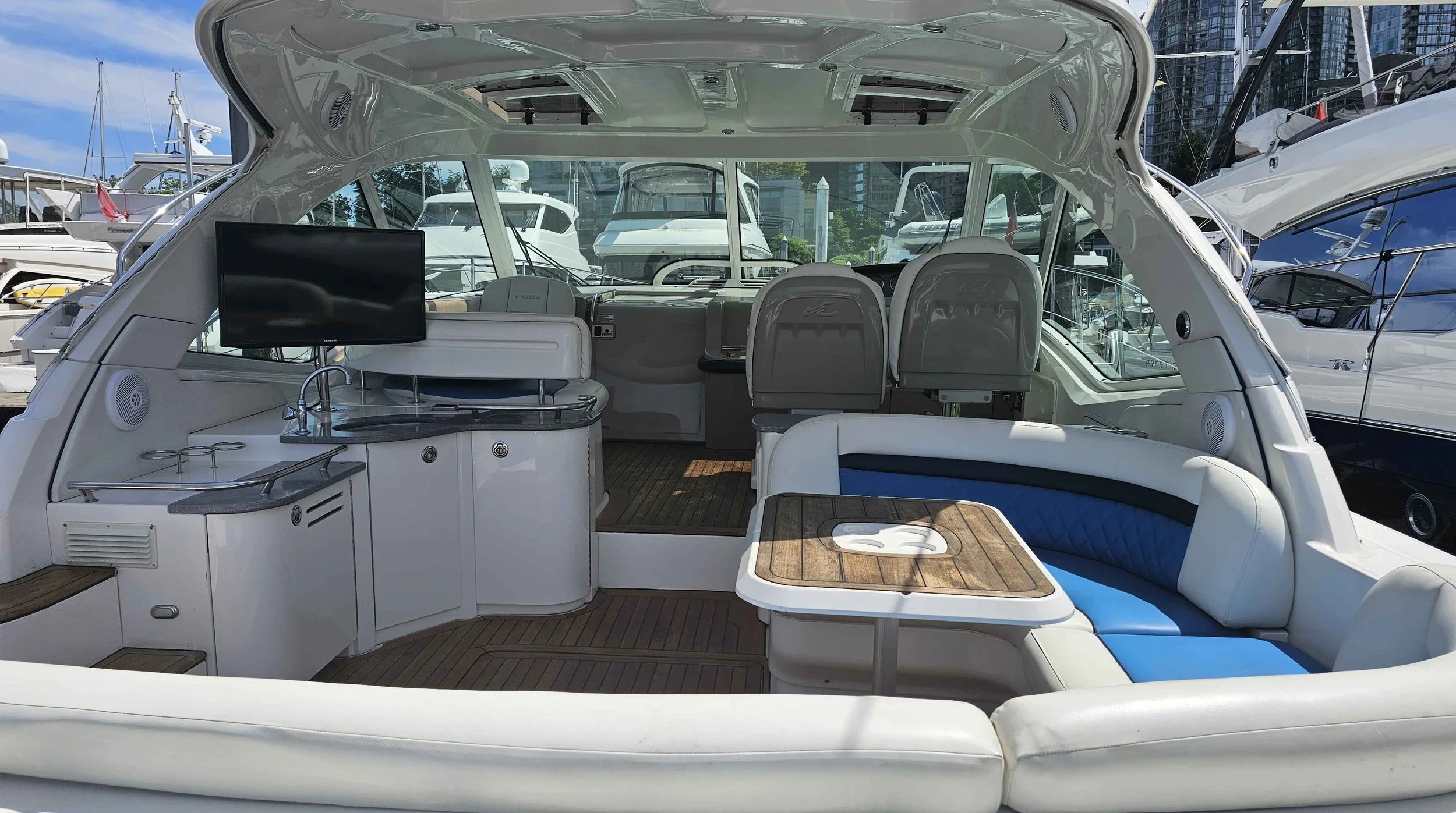 48 Sundancer_2006_a_008.jpg