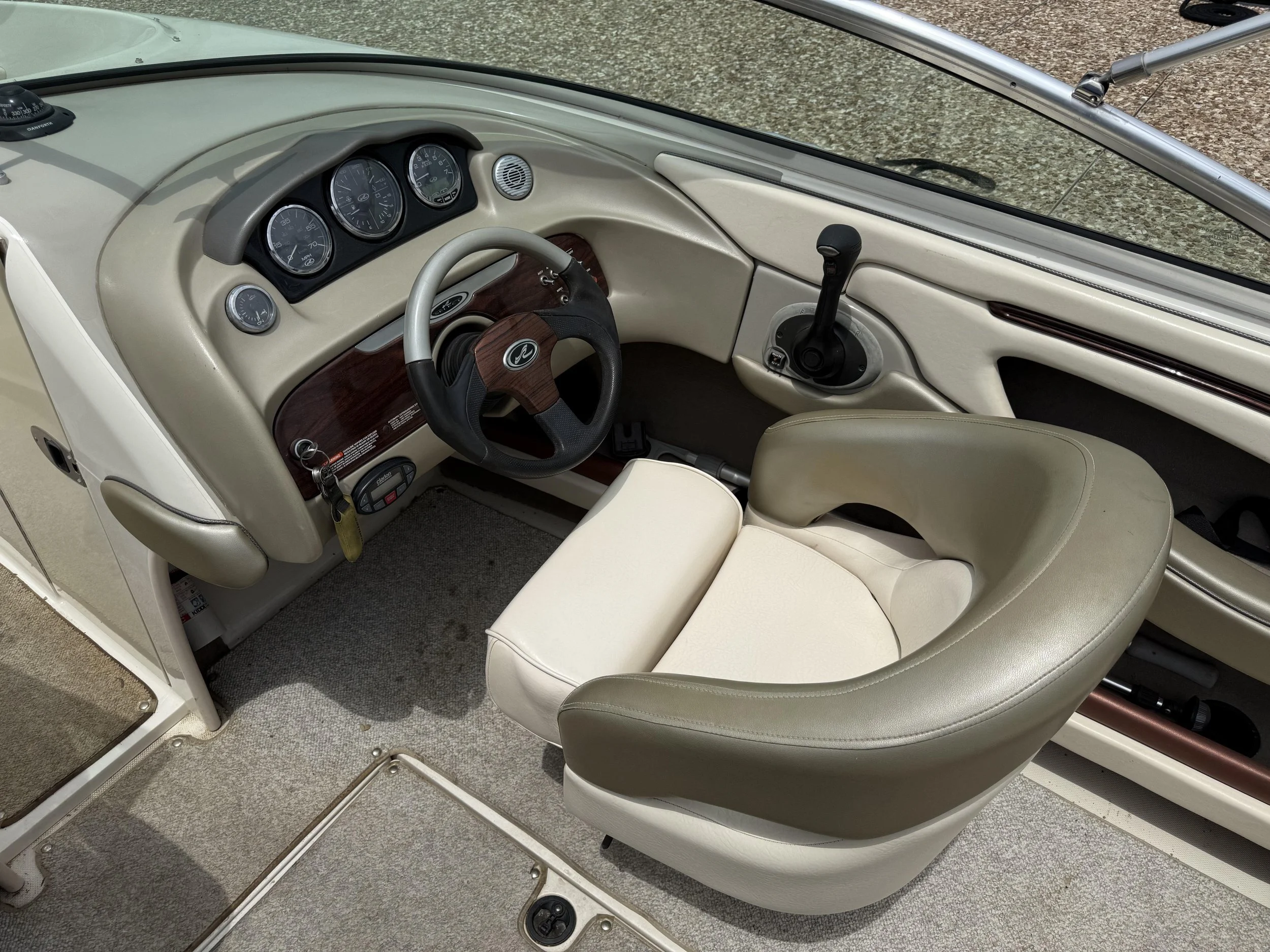 2004_220 Select_a_011.jpg