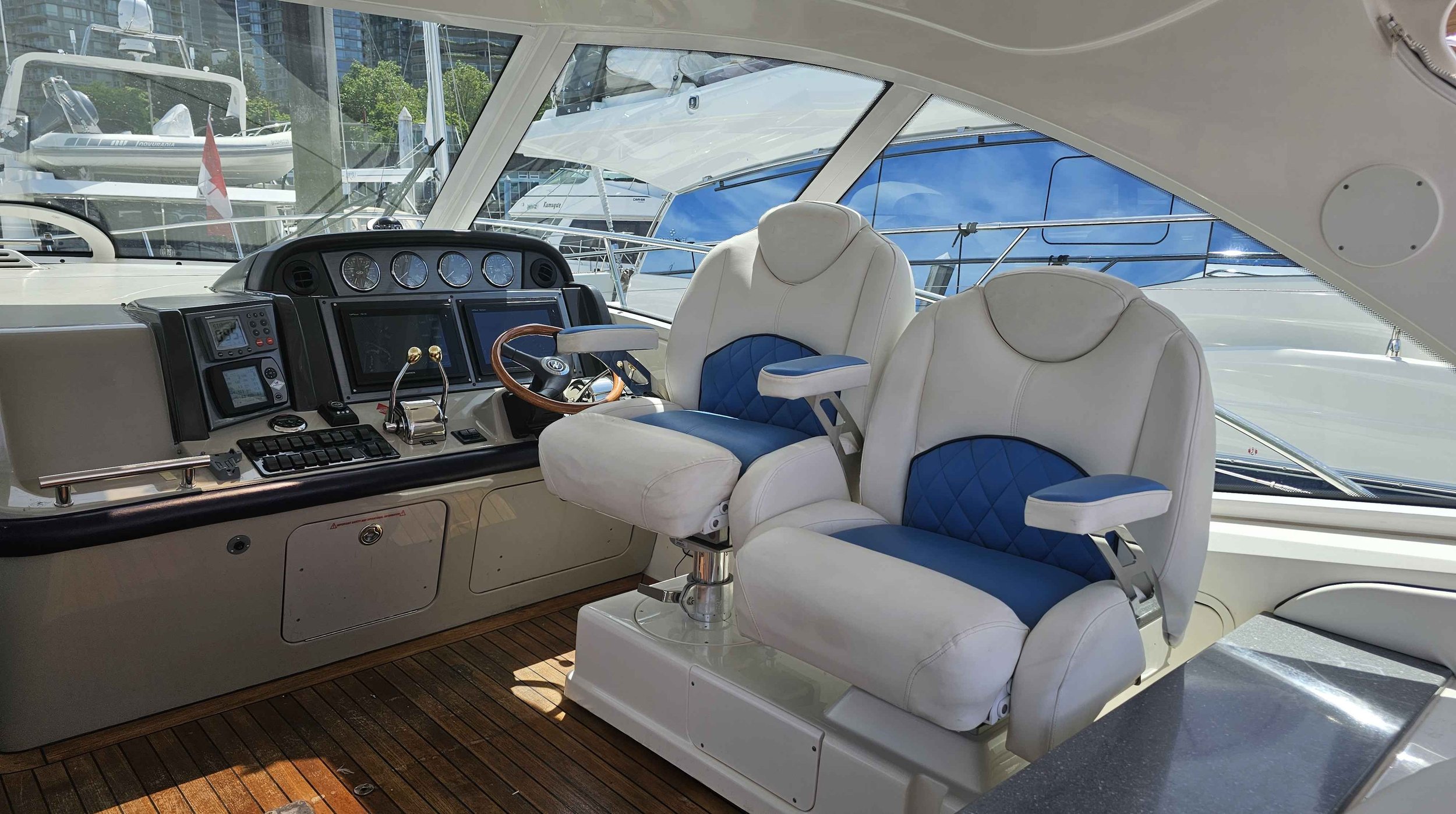 48 Sundancer_2006_a_011.jpg