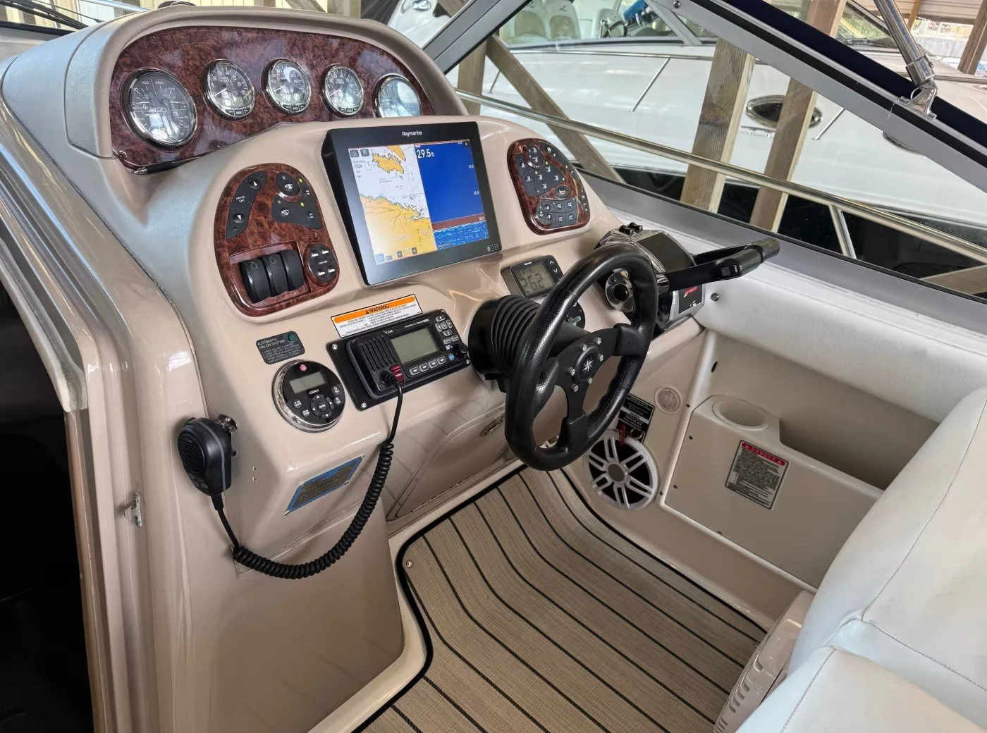 2005_300 Sundancer_a_016.jpg