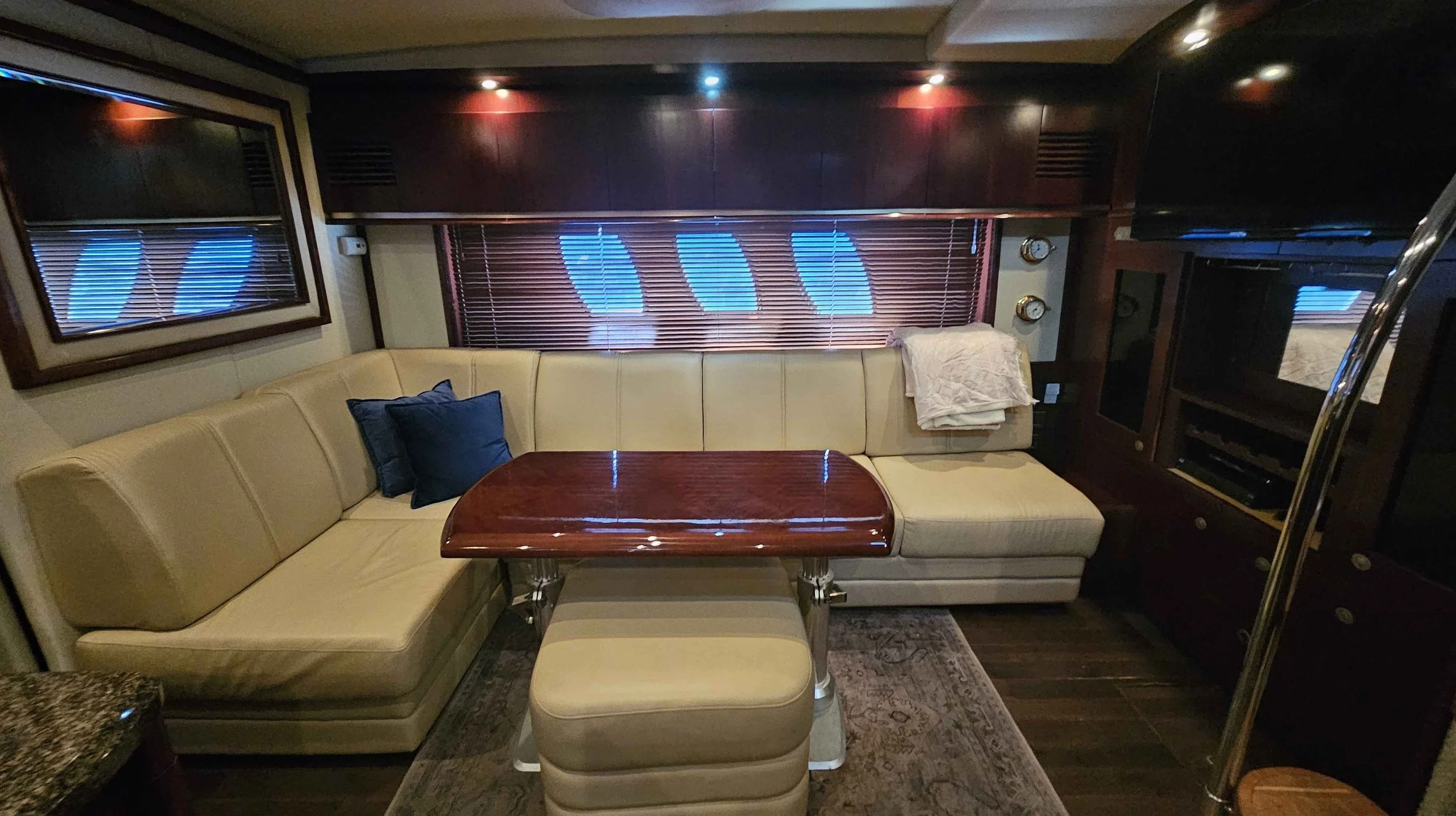 48 Sundancer_2006_a_016.jpg