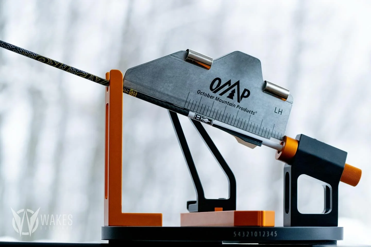 Tis&rsquo; the season of tinkering! A more accurate Fall starts now.
.
.
What arrow combo are you currently rocking?

#withoutexcuse #octobermountainproducts #bohningarchery #victoryarrows #dcacustomarrows