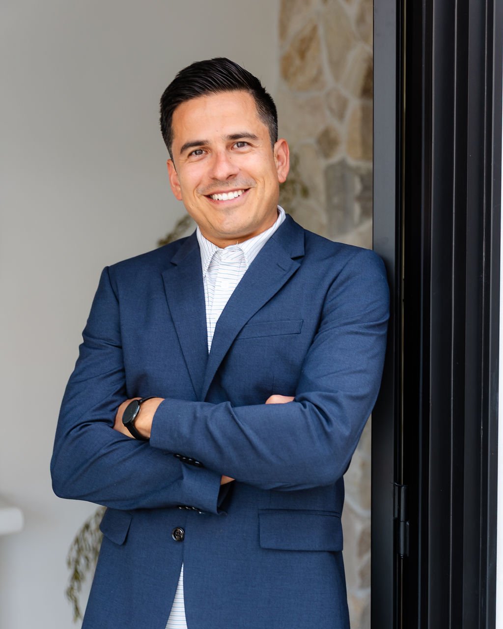 kimmorriscreative-lifestyle-headshot-power-man