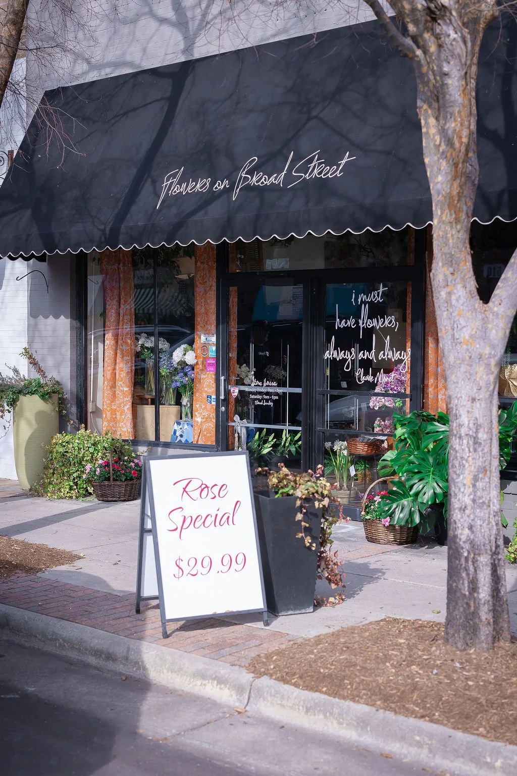 KMC_Flowersonbroadstreet_shopfuquay