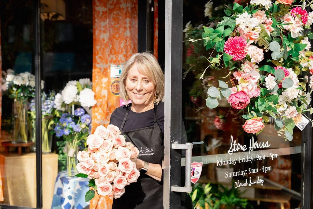 floweronbroadst_owner_openingshopdoor