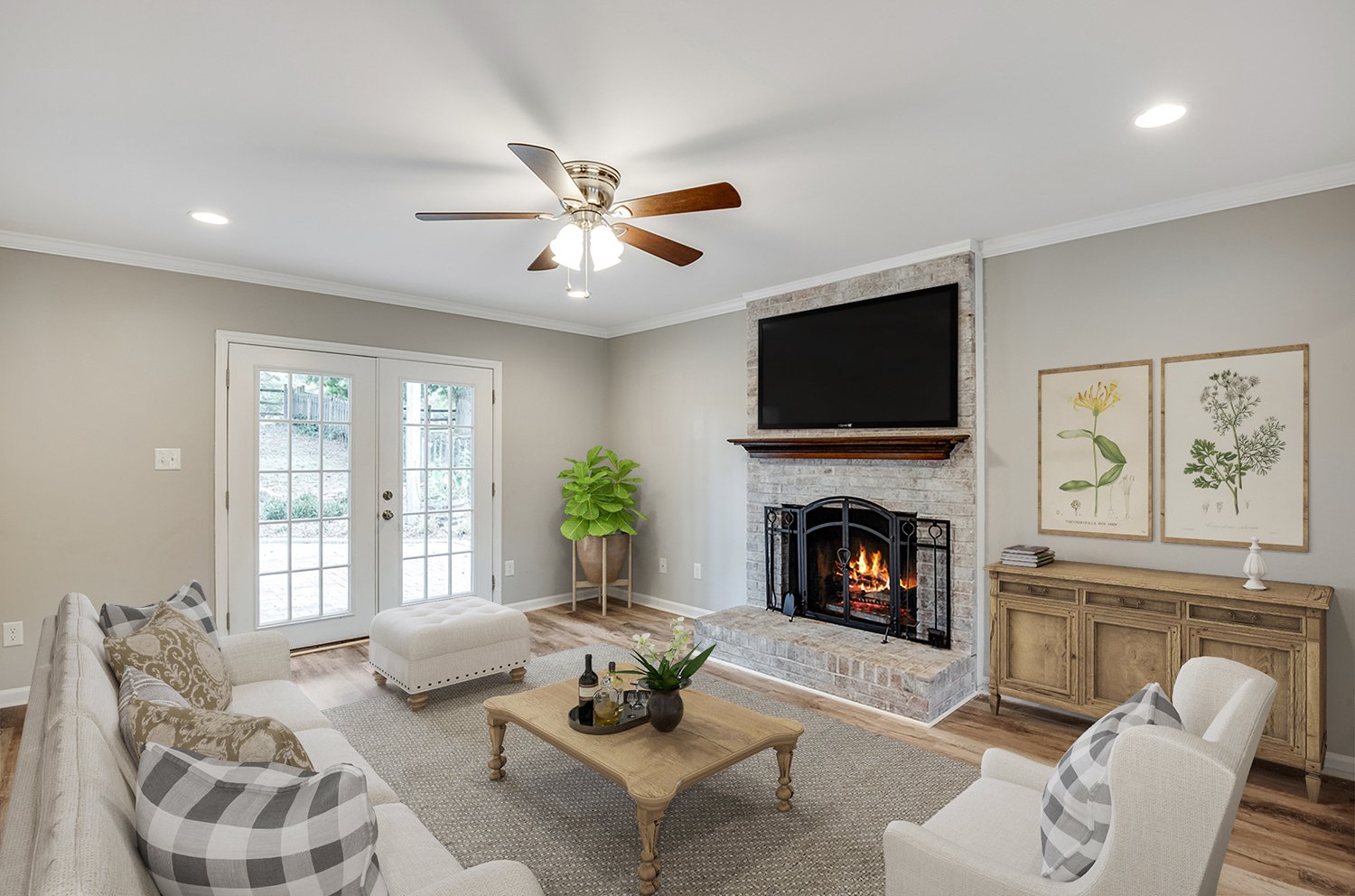 FARMHOUSE DECOR