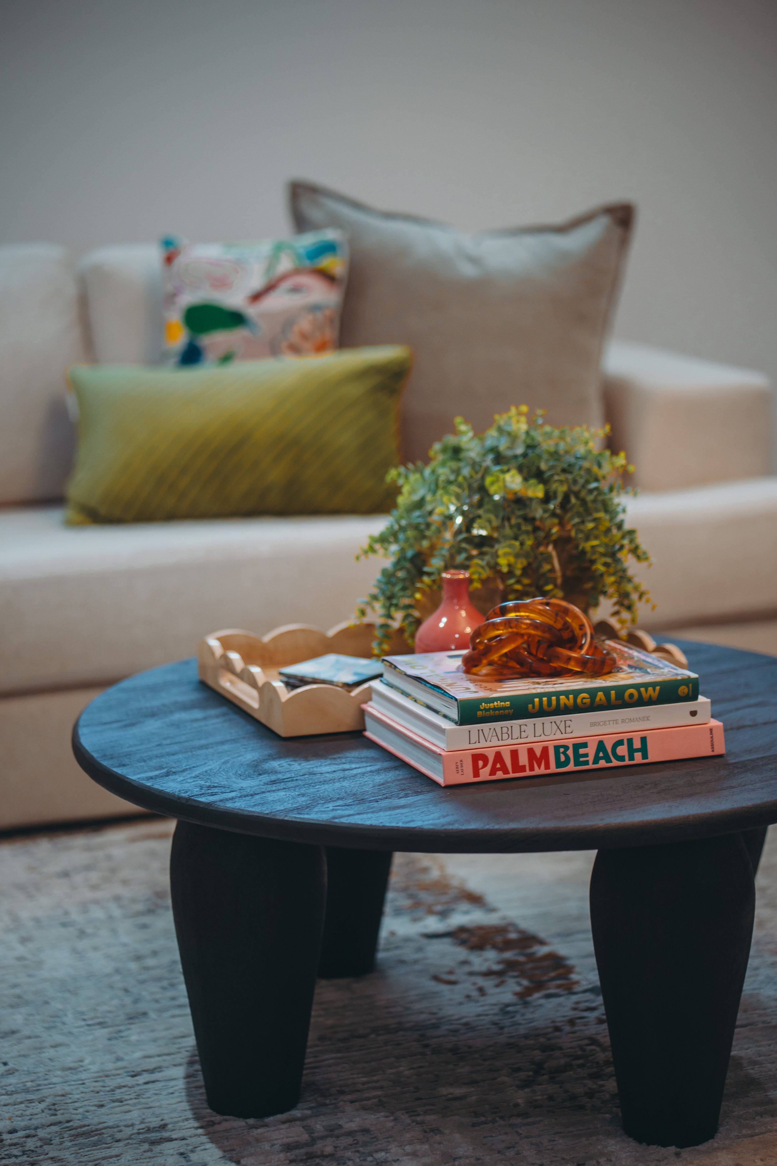Coffee table details in Miami home