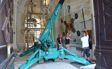 MC305C-glazing-Austrian-Federal-Chancellor_thumb.jpg