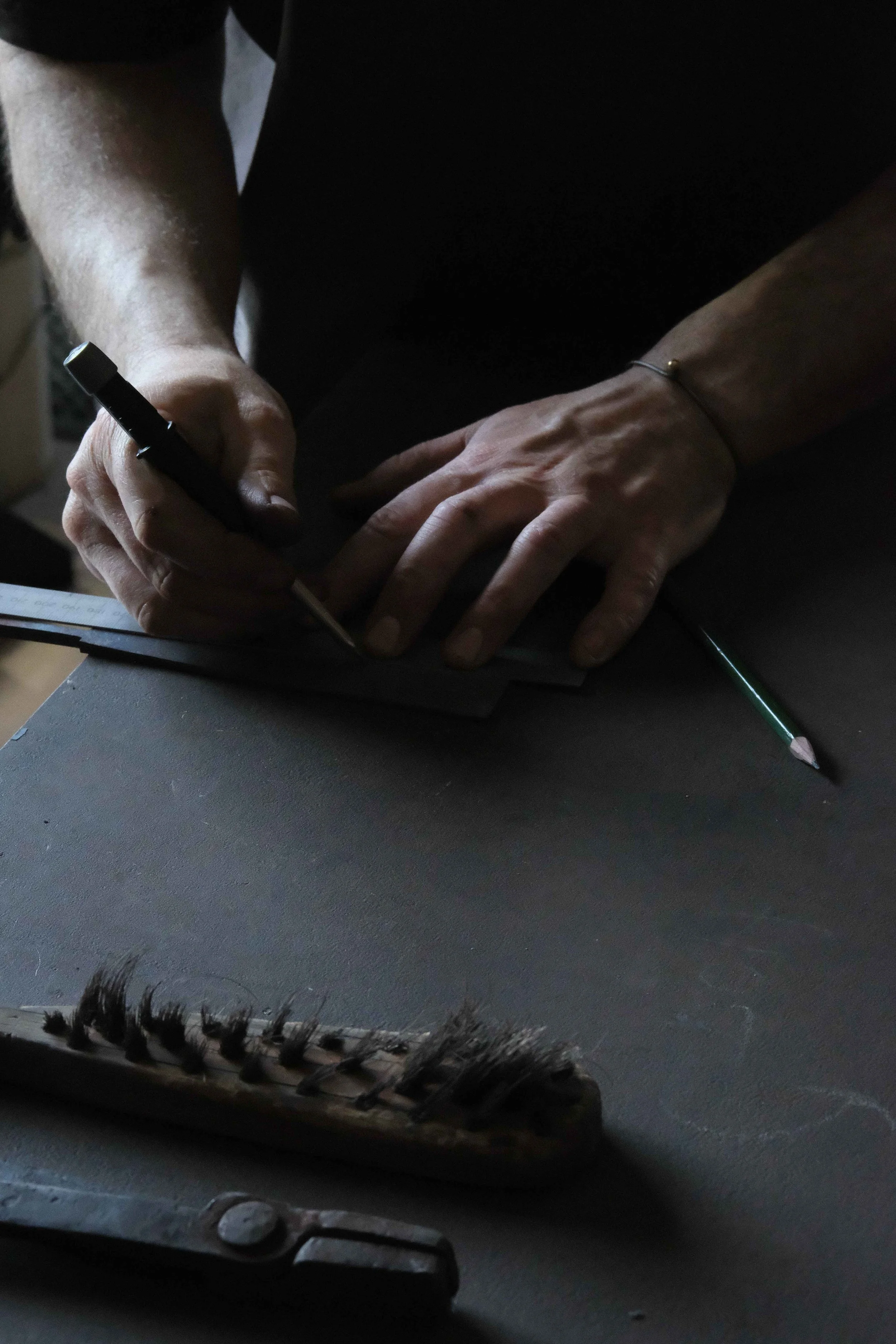 Laying out chisel shape 