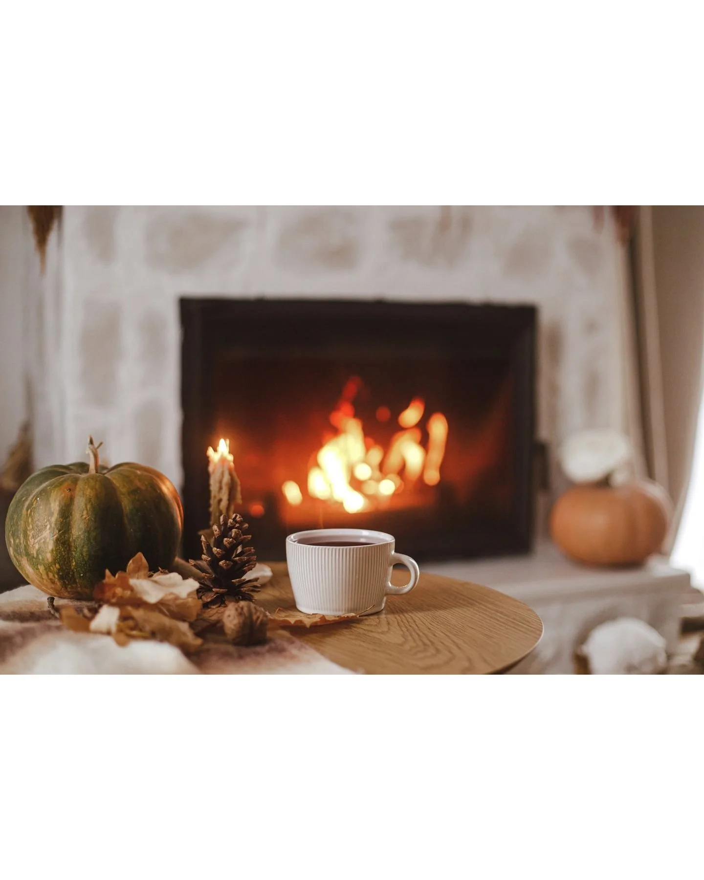As we embrace the Autumnal Equinox 🍂, take a moment to reflect on balance in your life. Just like day and night share equal time today, finding harmony within ourselves is essential. Let's welcome this season of change together. 🌟 #Autumn #Balance 