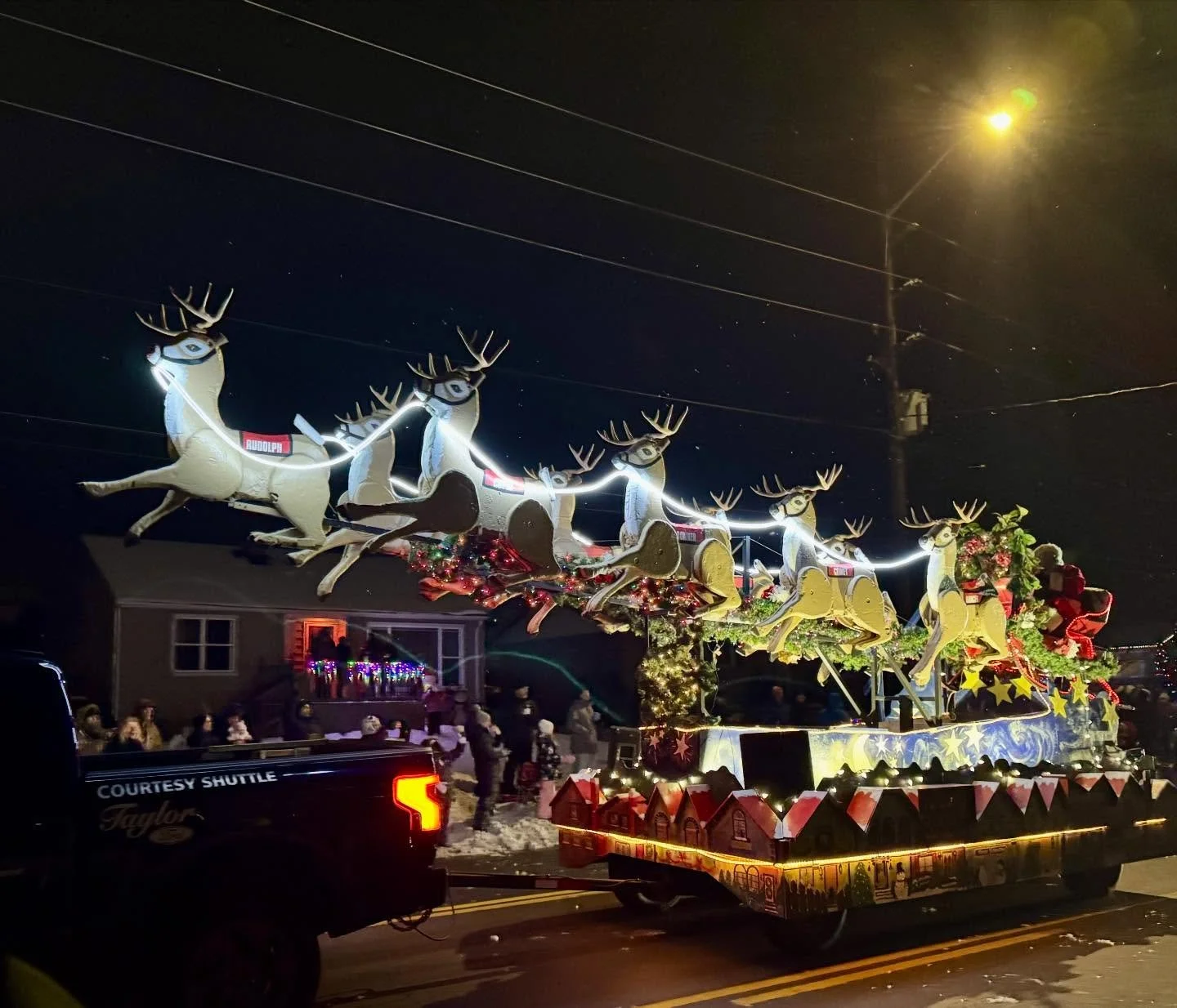 Last night reminded me why I love this community so much. The Port Perry Santa Parade was absolutely magical, and it is all thanks to the incredible work of the @northdurhamchamber and the many volunteers who make it happen year after year.

The care