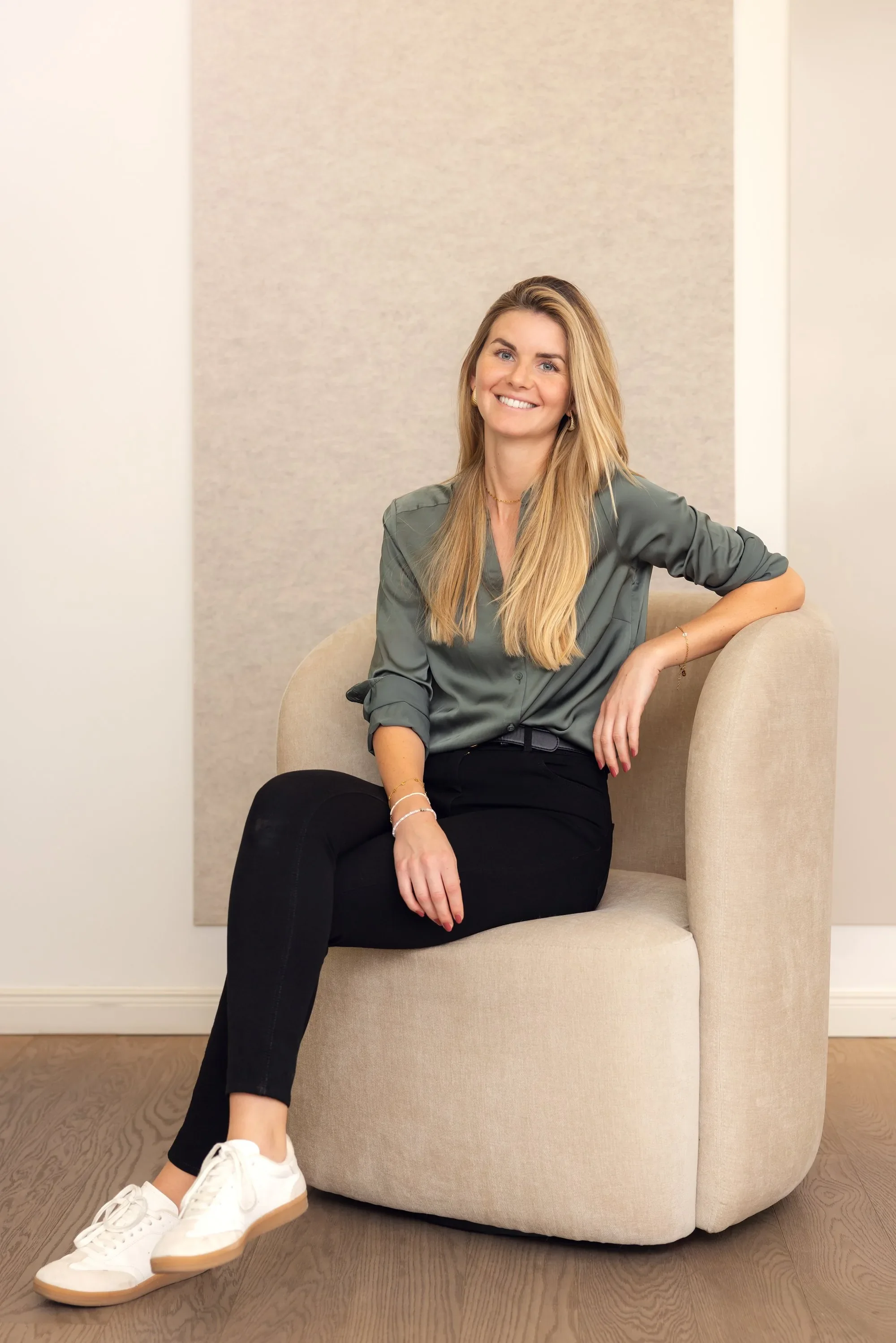 Jule Huschka, Online Interior Designerin und Gründerin von Onterior, deinem Online Interior Design Studio.