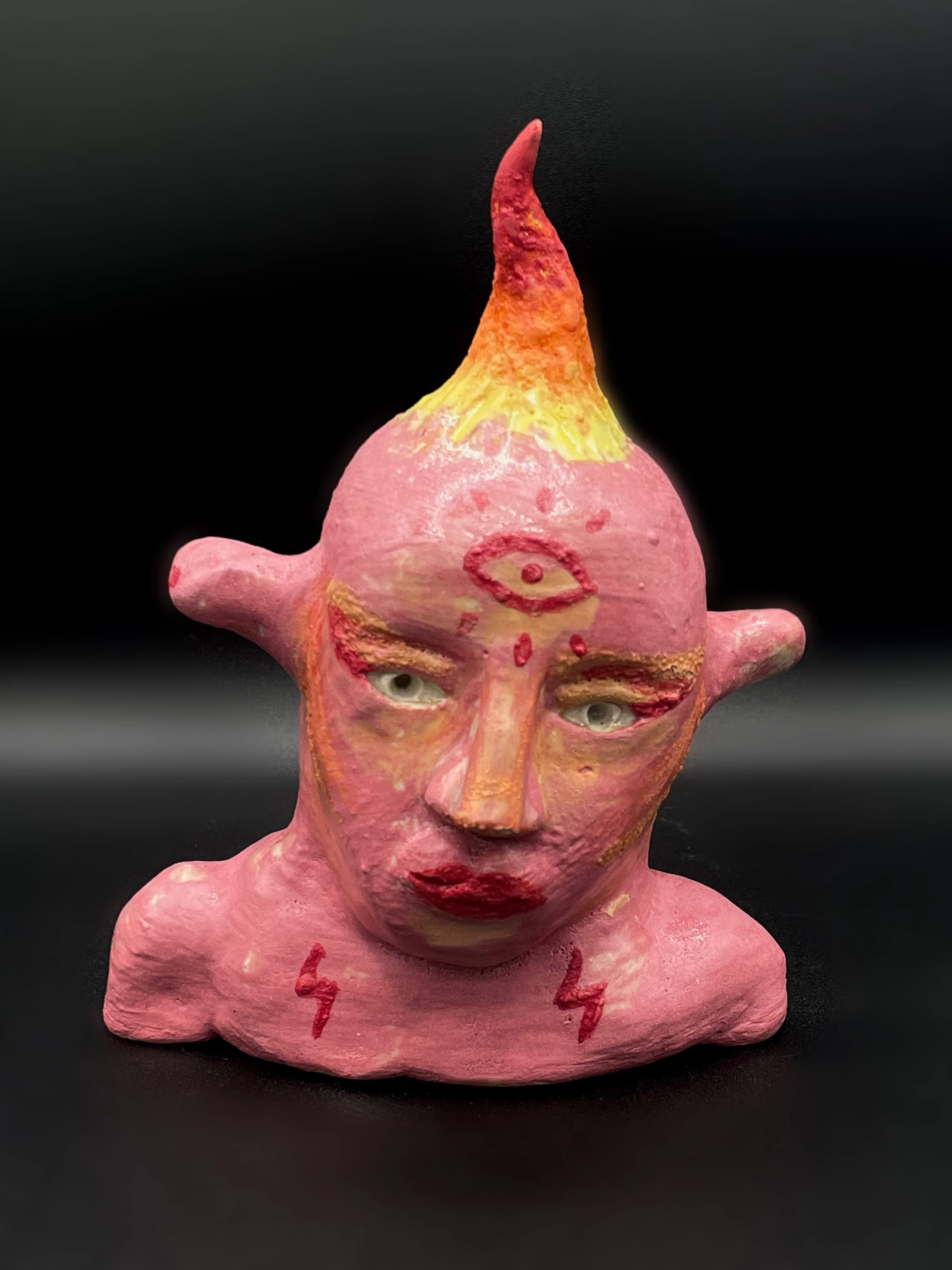 "Eureka O'Hara"
4.5"x3"x5.5"
2022