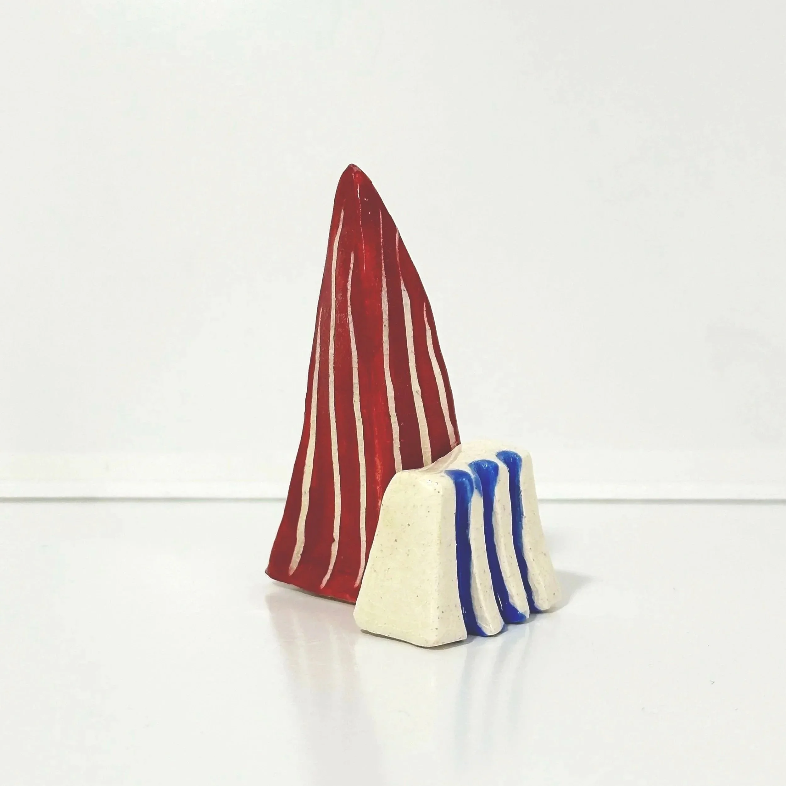 (ceramic clay, underglaze, clear glaze)