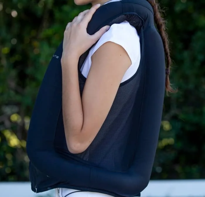helite-airbag-safety-riding-vest-3.jpg