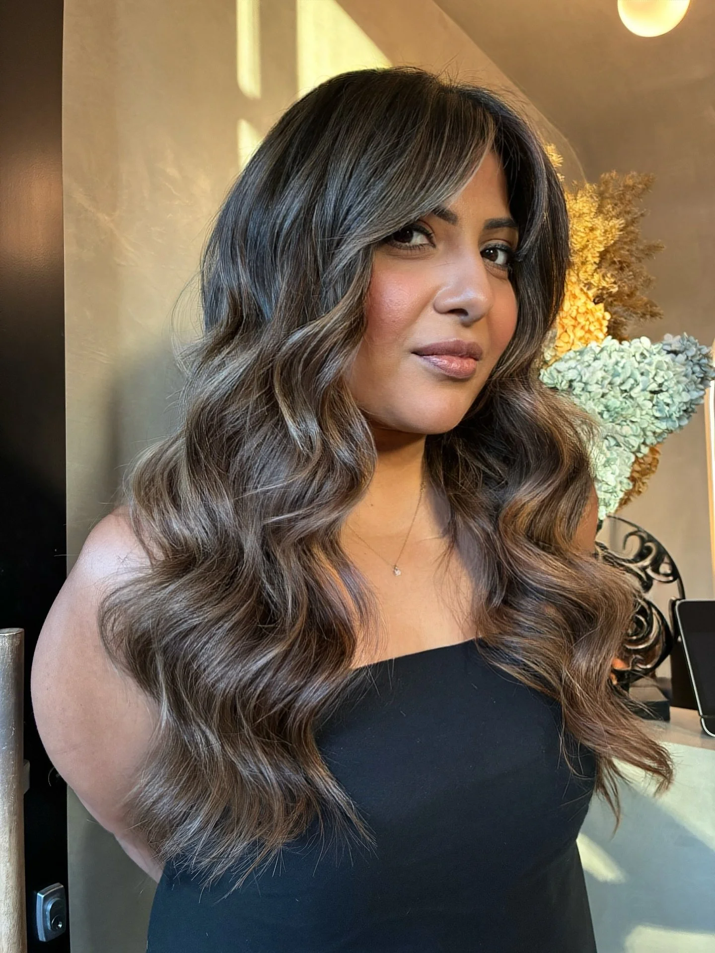 Major hair switch up&mdash;same girl, new vibe 🔥

200g of 20&rdquo; WEFT EXTENSIONS by @alyssa.yseecoiffeur to match her beautiful colour by @michelle.yseecoiffeur 

#perthhair #perthhairextensions #perthhairstylist #perthhairdresser #redken #redken