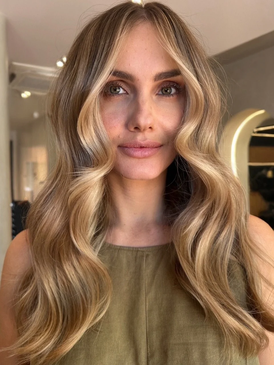 SUN-KISSED. 

The most perfect summer blonde. 

#perthhair #perthhairdresser #perthhairsalon #redkenobsessed #hairinspo