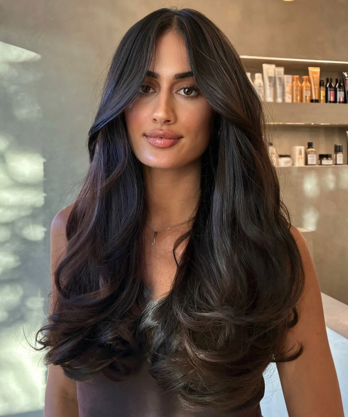 ✨ Nothing hits like a fresh cut &amp; bouncy blowdry. 

@michelle.yseecoiffeur