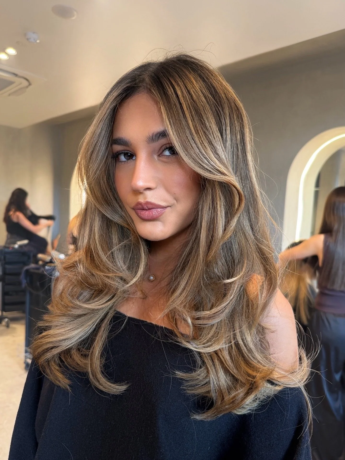 Soft caramel brunette refresh 🤎

A seamless blend of warm caramel tones to add dimension, shine, and that lived-in softness without harsh regrowth lines.

Perfect if your colour is feeling dull, flat, or just ready for a little glow-up 

Book your c