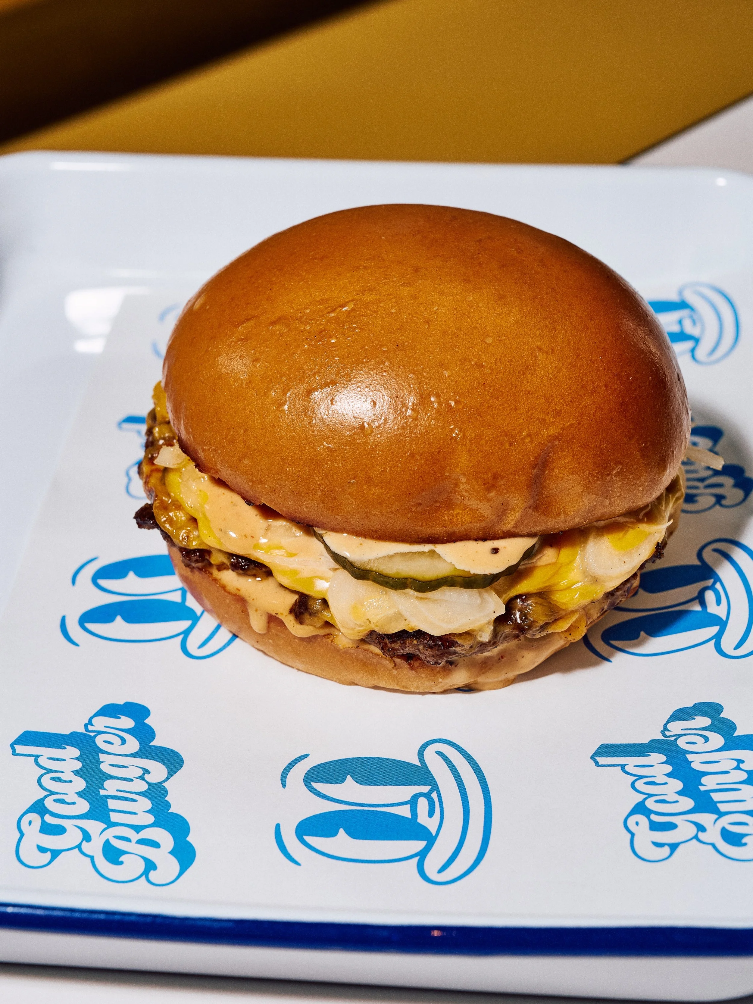 We source only the best ingredients for our burgers. From the freshly made buns, patties and all the condiments nothing is missed to provide you the best possible experience.