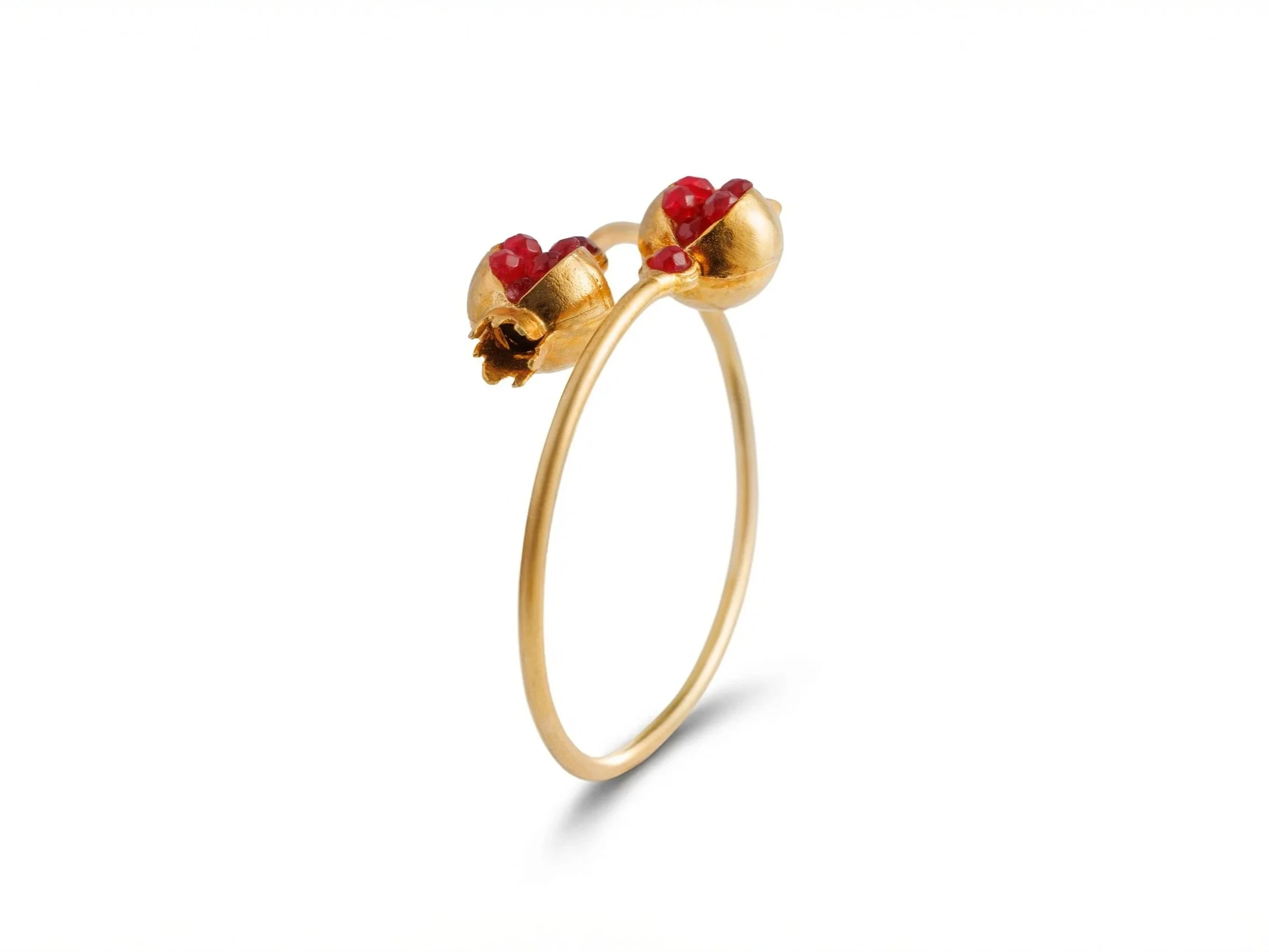 Gold+Bangle+1+-+Ecomm.jpg