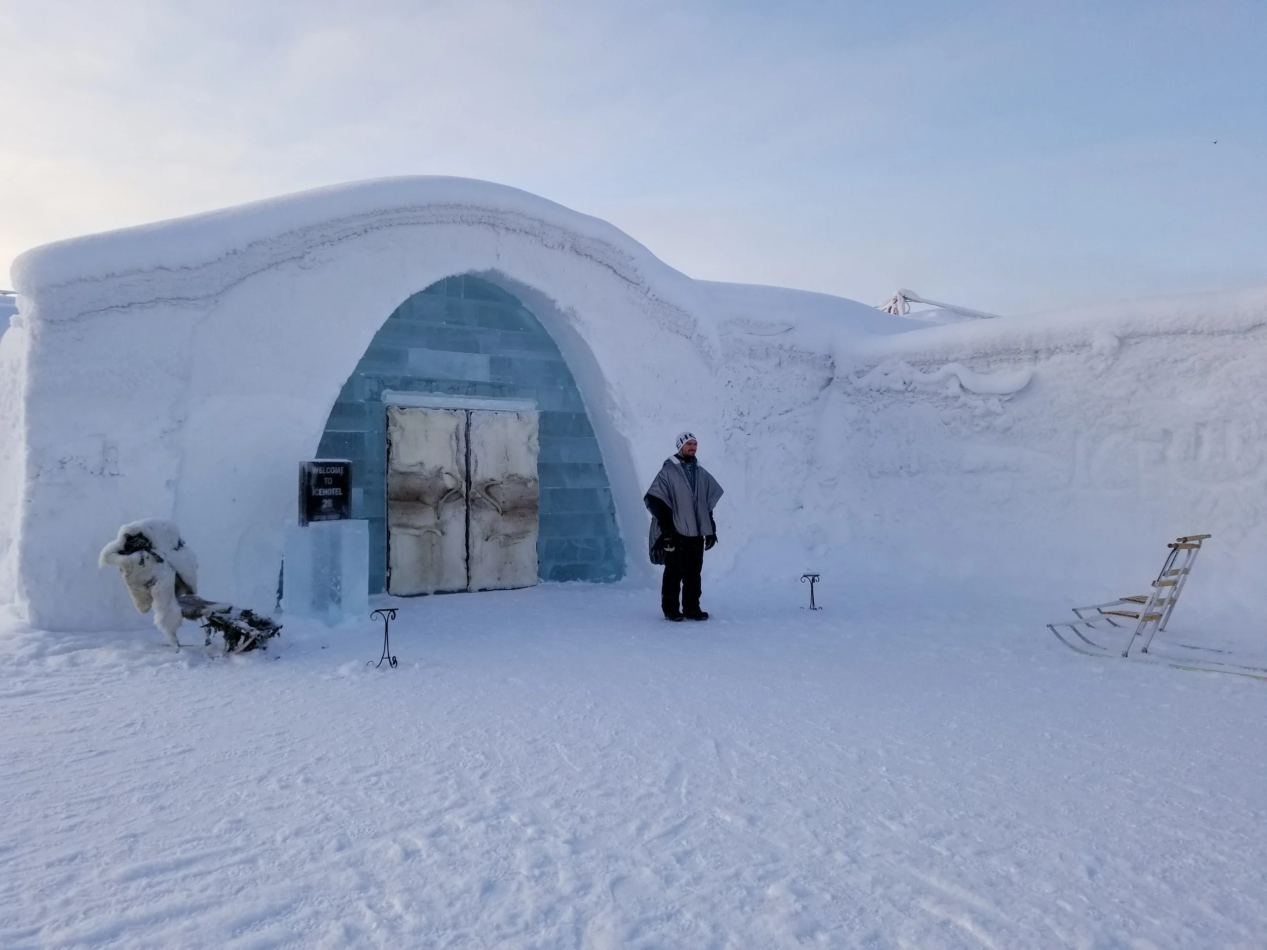 A hand-carved art suite inside the original Icehotel in Jukkasjärvi, Sweden, representing immersive Arctic itineraries and bespoke Scandinavian travel planning by The Unpunctual.
