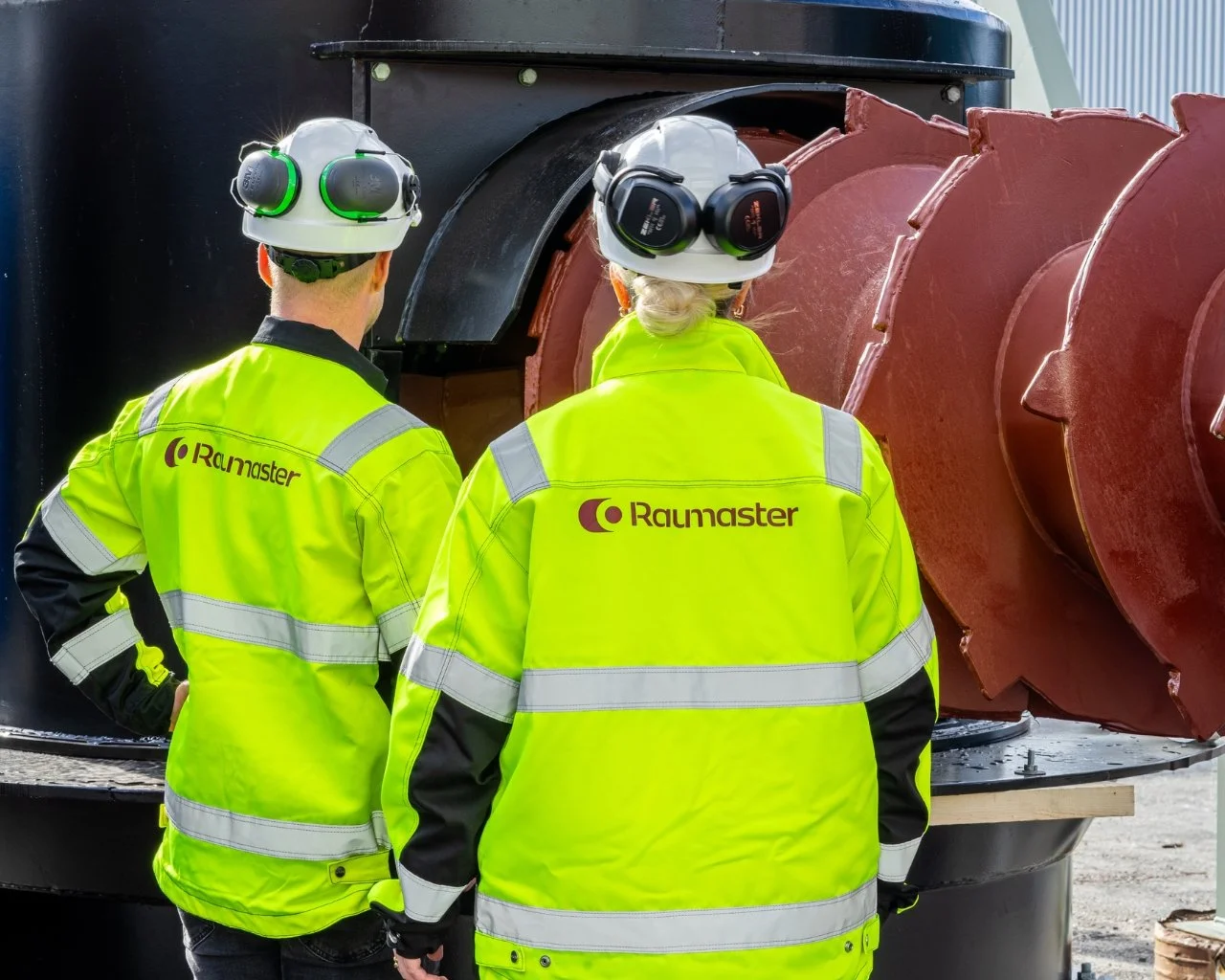 Two workers of Raumaster