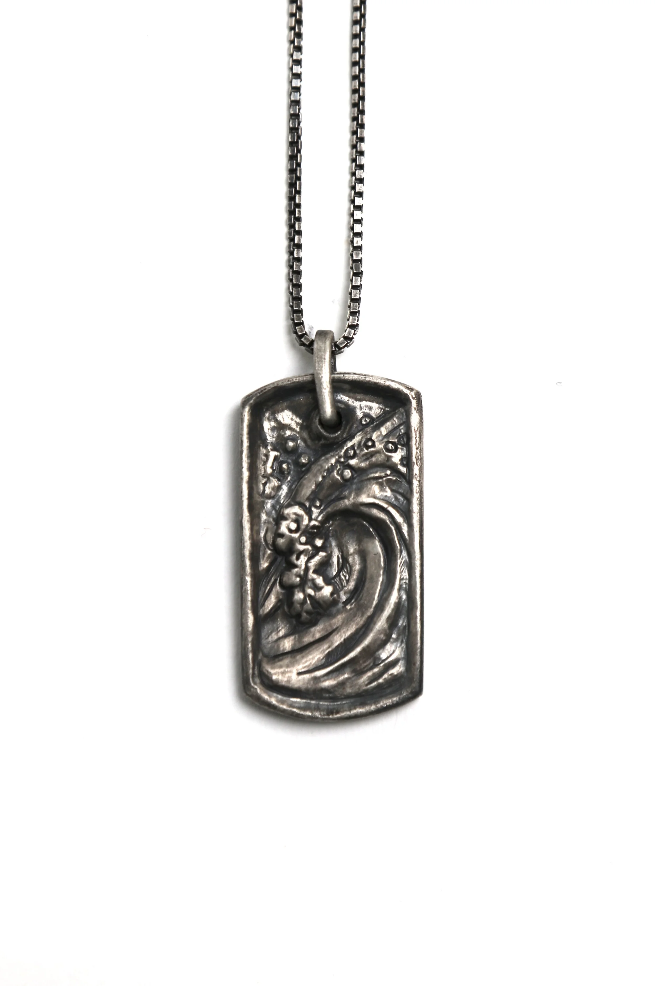 WATER PENDANT NECKLACE