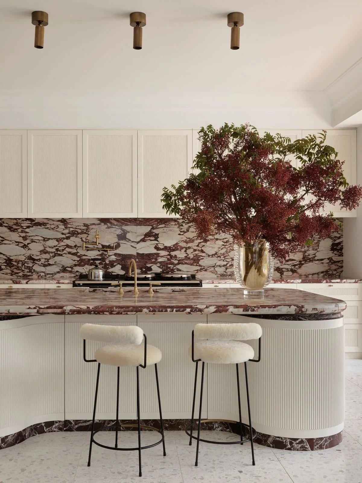 interior_design_kitchen_counter_edge_bullnose_1.jpg