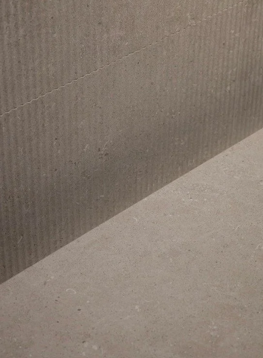 master_Bathroom_decor_tiles.jpg