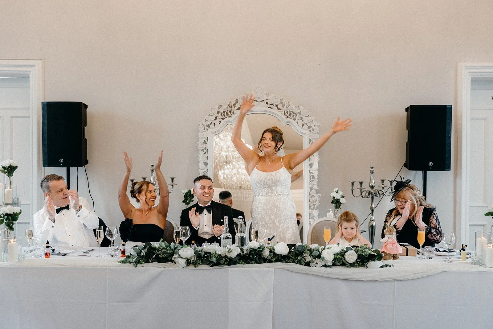 Hands in the air if you&rsquo;re loving this weather&hellip; because we definitely are! ☀️🙌

And don&rsquo;t worry &mdash; while the sunshine brings the perfect wedding day vibes, our ballroom is fully air conditioned to keep you and your guests coo