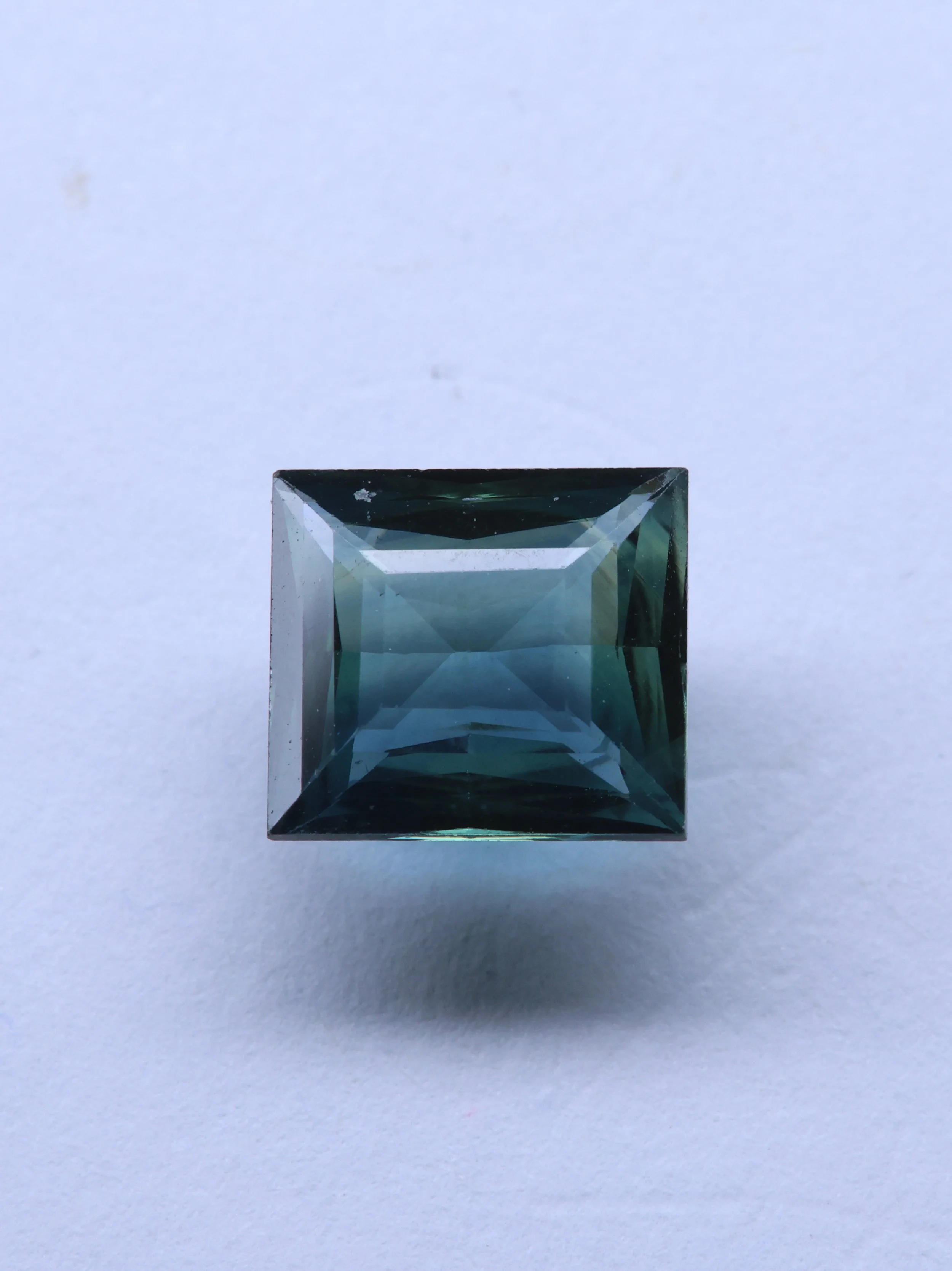 Madagascar Sapphire : EN039