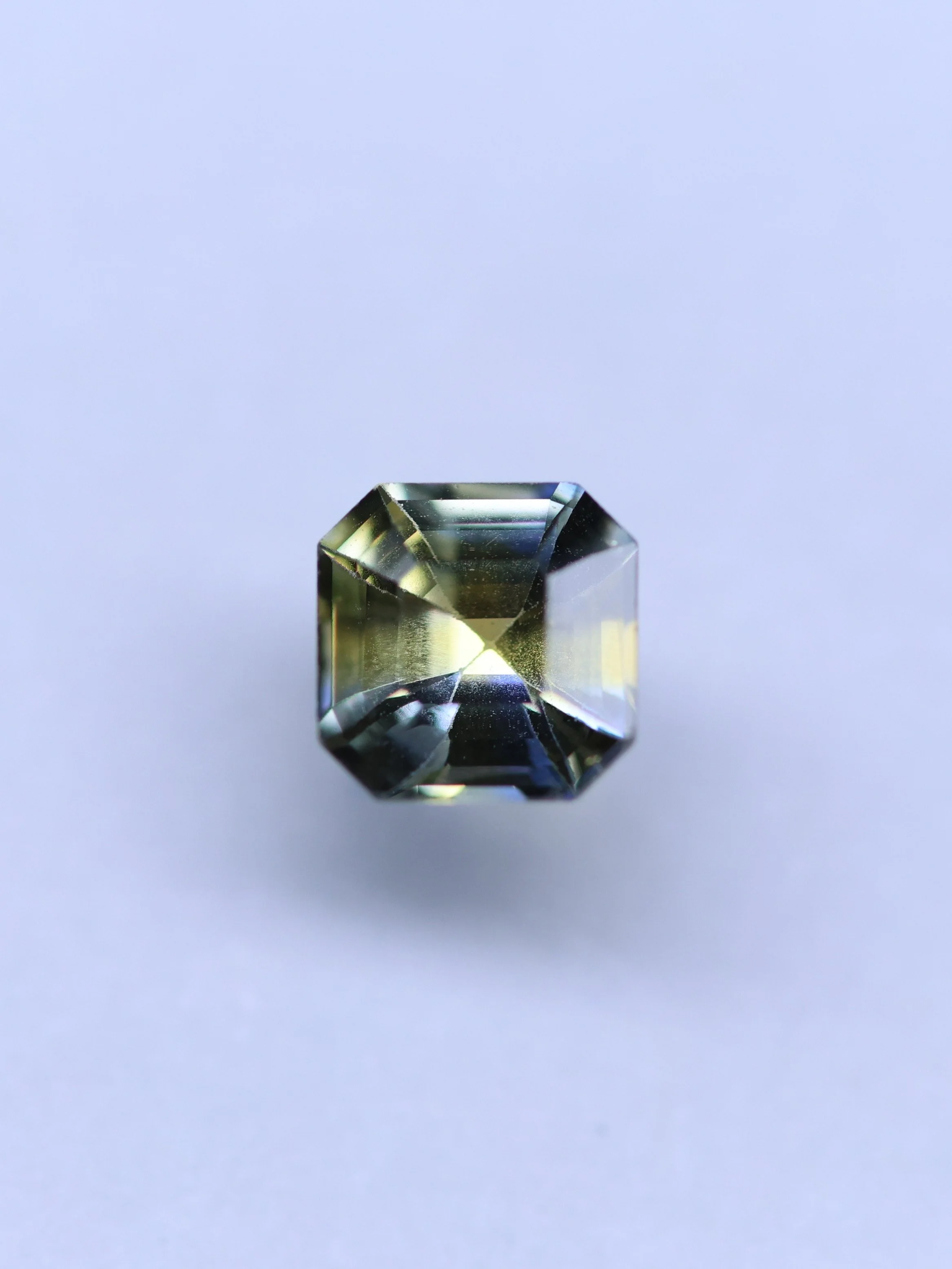 SRI LANKAN BI/PARTI SAPPHIRE : EN045