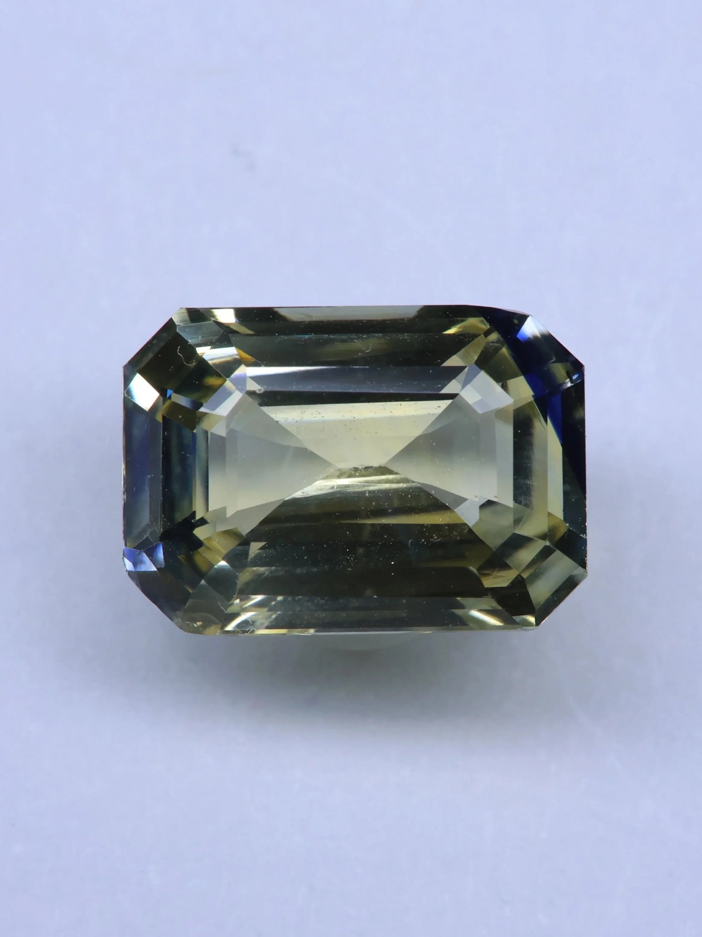 Sri Lanka Sapphire : EN027