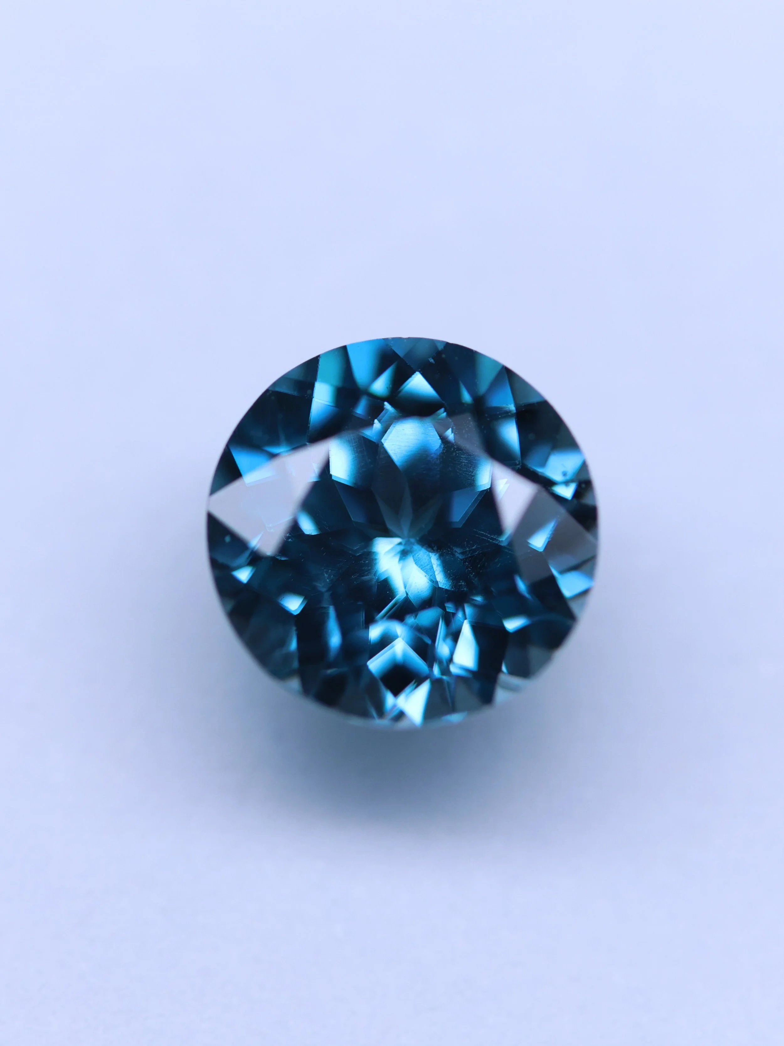 BLUE ZIRCON : EN041