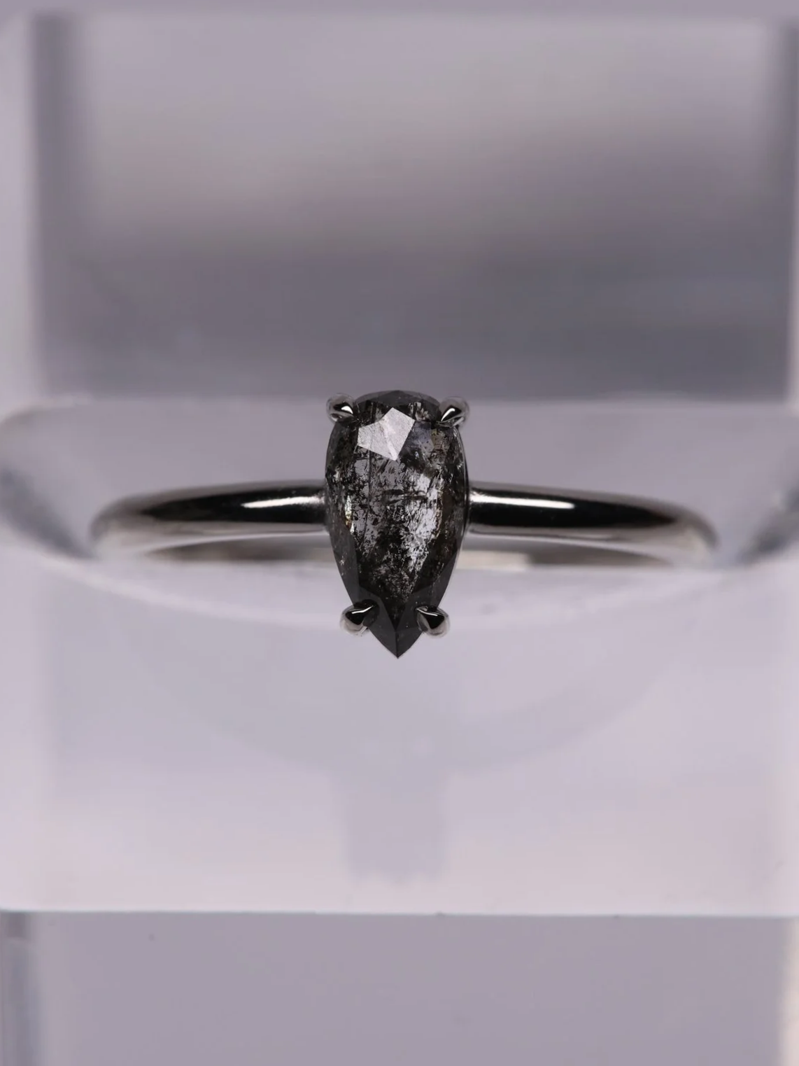 The Speckled Teardrop Ring