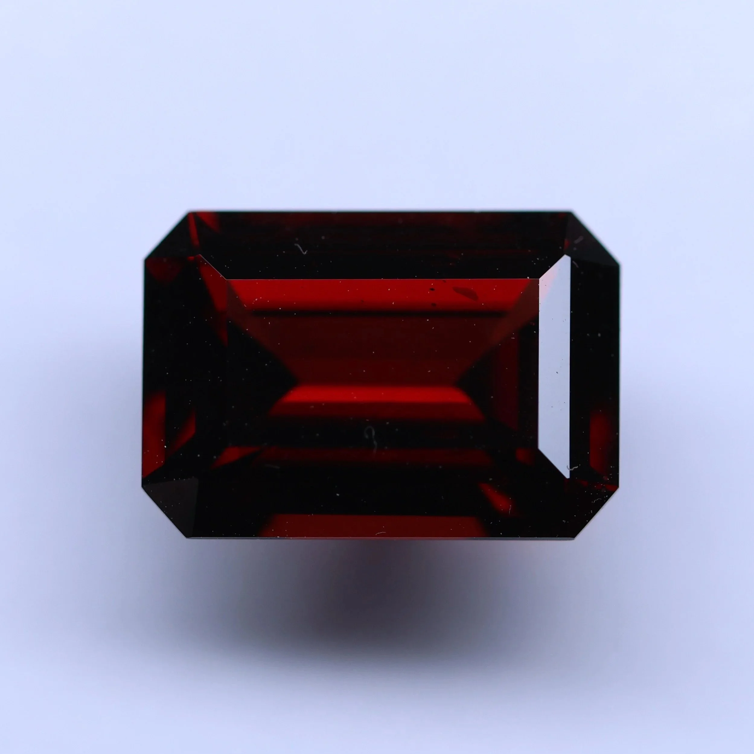 MOZAMBIQUE GARNET : EN054